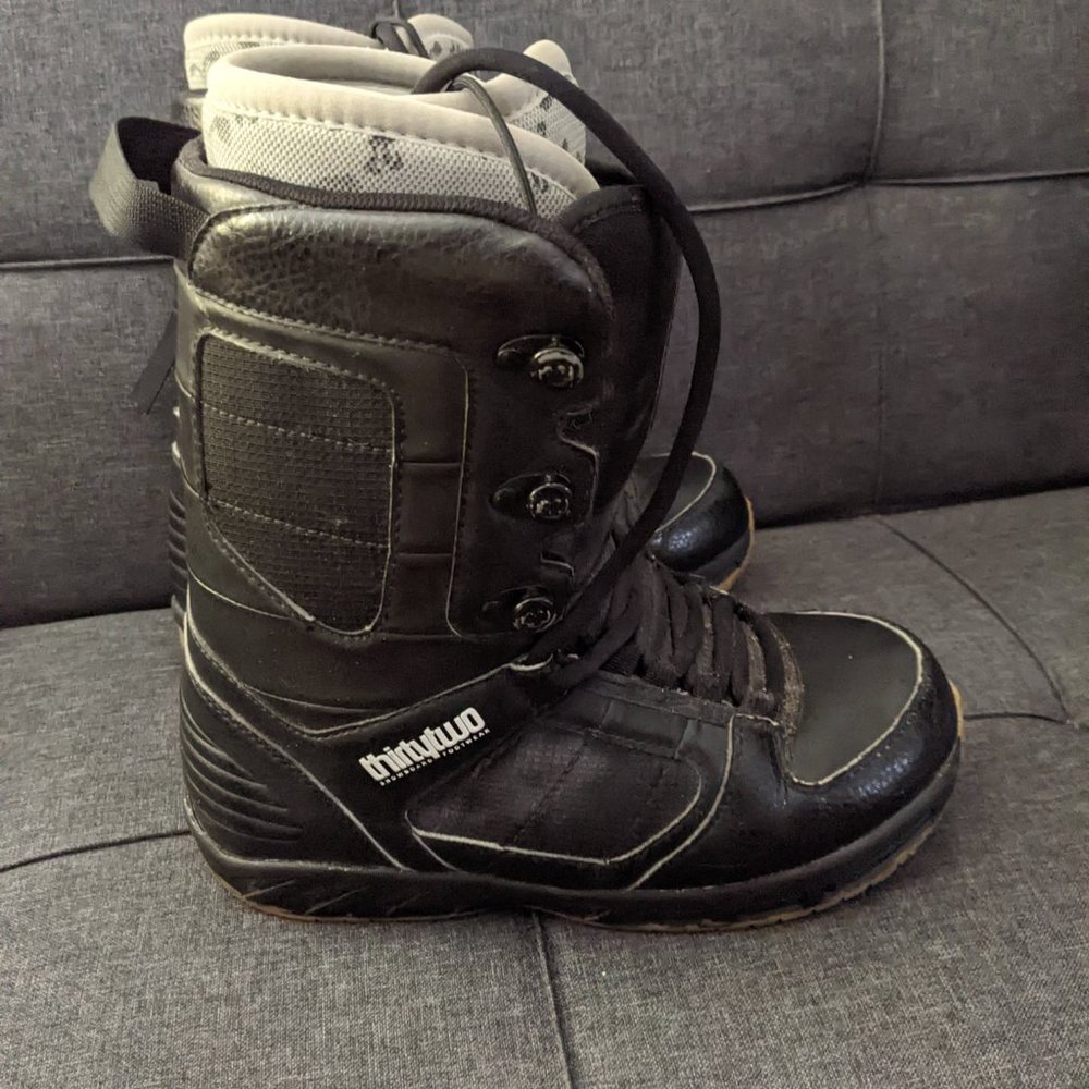 ThirtyTwo Snowboarding Boots - lace-up - Picture 4 of 4